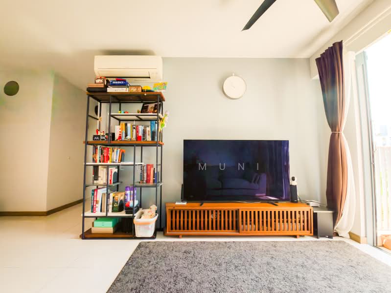 627B Tampines Street 61, 627B Tampines Street 61, 3 Bedrooms, 1,033 sqft, HDB Flat For Sale, by Elfi Muni, 500201918 - Living Room - PropertyGuru.com.sg