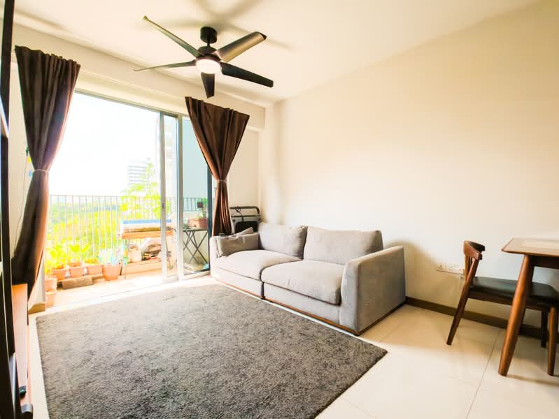 627B Tampines Street 61, 627B Tampines Street 61, 3 Bedrooms, 1,033 sqft, HDB Flat For Sale, by Elfi Muni, 500201918 - Living Room - PropertyGuru.com.sg