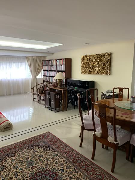 Cairnhill Plaza, 53 Cairnhill Road, 3 Bedrooms, 2,820 sqft, Apartment For Sale, by Oling Puspa Alamsjah, 500201920 - Living Room - PropertyGuru.com.sg