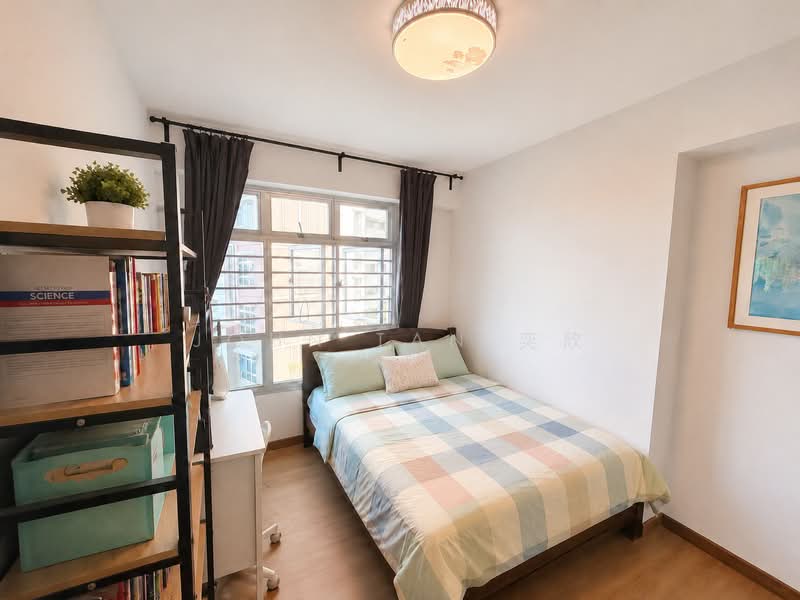 126B Canberra Street, 126B Canberra Street, 3 Bedrooms, 1,033 sqft, HDB Flat For Sale, by John Tan 奕欣, 500201925 - Bedroom - PropertyGuru.com.sg