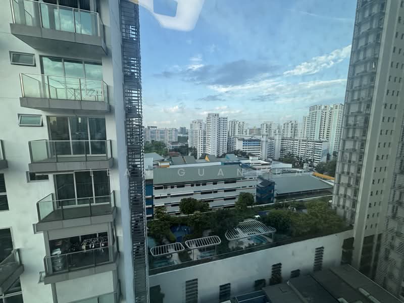 Eight Riversuites, 2 Whampoa East, 2 Bedrooms, 840 sqft, Condominium For Rent, by Lean Guanhua, 500201942 - Balcony - PropertyGuru.com.sg