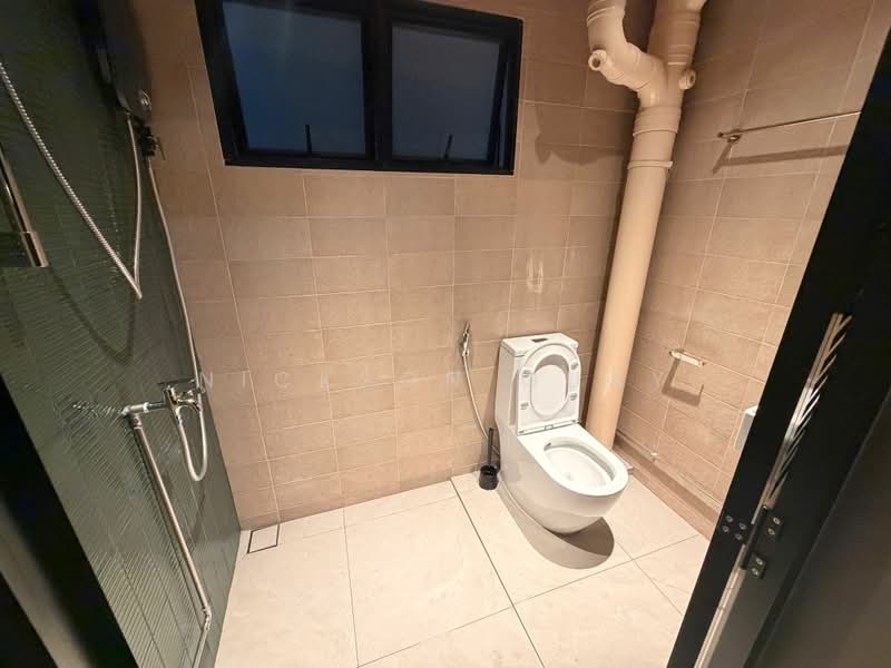 Common room in Hougang area available for rent! 026, , Room Rental, 150 sqft, HDB Flat For Rent, by Nickson Guay, 500201956 - Bathroom - PropertyGuru.com.sg