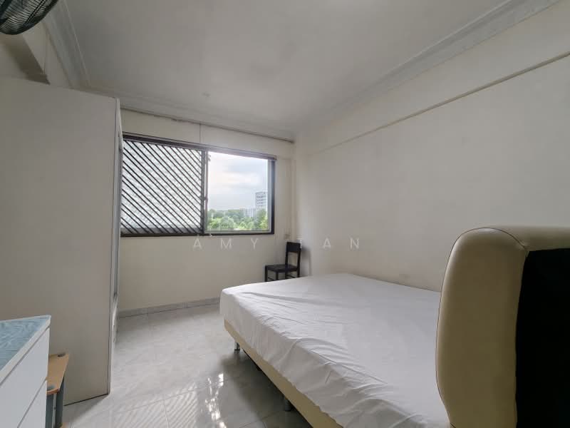 329 Yishun Ring Road, 329 Yishun Ring Road, 3 Bedrooms, 1,119 sqft, HDB Flat For Sale, by Amy Tan, 500201957 - Bedroom - PropertyGuru.com.sg