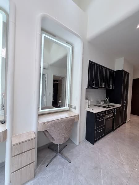 Mayfair Gardens, 8 Rifle Range Road, 1 Bedroom, 527 sqft, Condominium For Rent, by Pauline Lim P M, 500201962 - Kitchen - PropertyGuru.com.sg