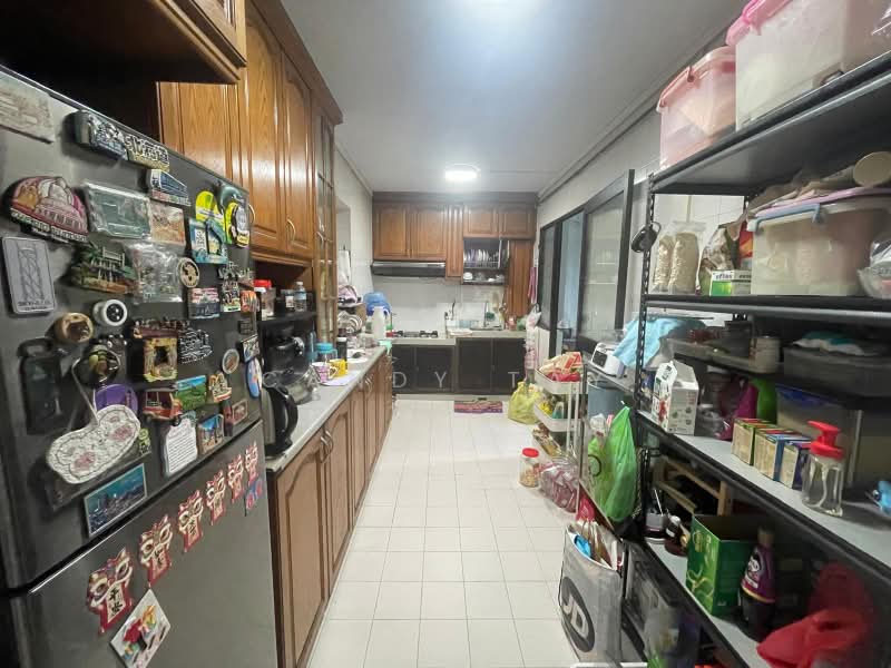291E Bukit Batok Street 24, 291E Bukit Batok Street 24, 3 Bedrooms, 1,108 sqft, HDB Flat For Sale, by Candy Tay, 500201963 - Kitchen - PropertyGuru.com.sg