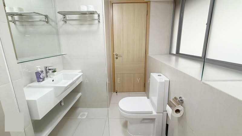 The Foliage, 370 Pasir Panjang Road, Room Rental, 100 sqft, Condominium For Rent, by Maple Yap, 500201964 - Common Bathroom - PropertyGuru.com.sg