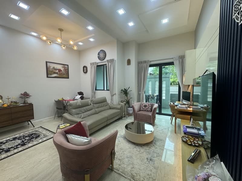 Hilltop Grove, 134C Hillview Avenue, 2 Bedrooms, 1,281 sqft, Condominium For Sale, by Wan Rahmat, 500201972 - Living Room - PropertyGuru.com.sg
