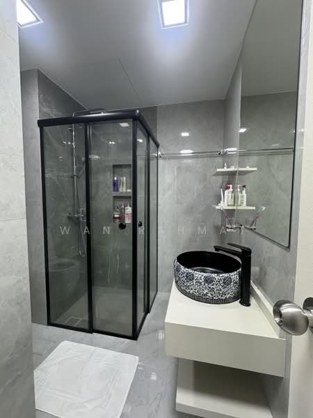 Hilltop Grove, 134C Hillview Avenue, 2 Bedrooms, 1,281 sqft, Condominium For Sale, by Wan Rahmat, 500201972 - Bathroom - PropertyGuru.com.sg