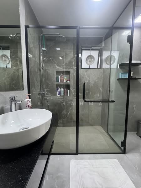 Hilltop Grove, 134C Hillview Avenue, 2 Bedrooms, 1,281 sqft, Condominium For Sale, by Wan Rahmat, 500201972 - Bathroom - PropertyGuru.com.sg