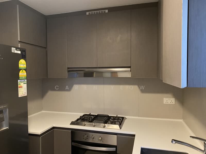 FLO Residence, Punggol Field Walk, 3 Bedrooms, 1,016 sqft, Condominium For Rent, by Caren Yeow, 500201977 - Kitchen - PropertyGuru.com.sg