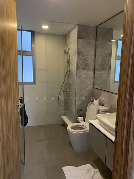 FLO Residence, Punggol Field Walk, 3 Bedrooms, 1,016 sqft, Condominium For Rent, by Caren Yeow, 500201977 - Bathroom - PropertyGuru.com.sg