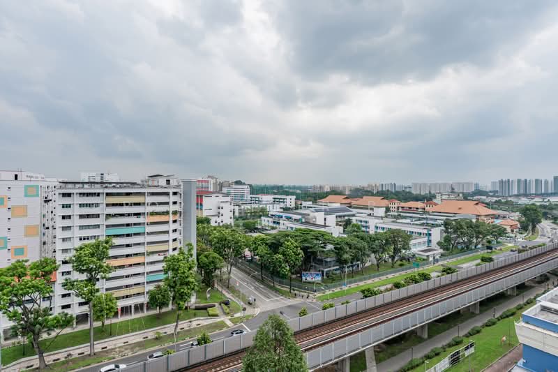 385 Bukit Batok West Avenue 5, 385 Bukit Batok West Avenue 5, 3 Bedrooms, 1,238 sqft, HDB Flat For Sale, by ADNIX LIU, 500201993 - Exterior - PropertyGuru.com.sg