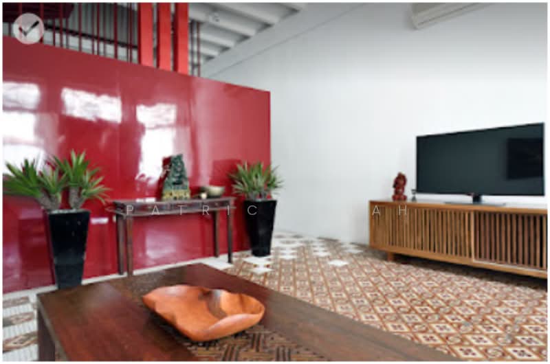 Red Dragon House, 13, Geylang Lorong 24A, Room Rental, 230 sqft, Shophouse For Rent, by Patrick Kuah, 500202000 - Living Room - PropertyGuru.com.sg
