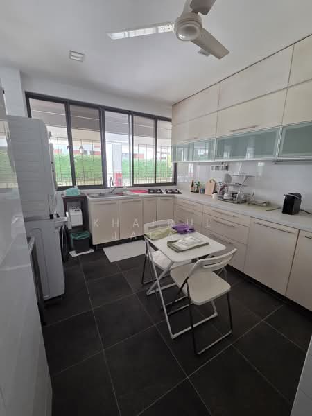 Astridville, 28-28C Jalan Ampang, 3 Bedrooms, 2,002 sqft, Condominium For Sale, by Khairul Jalal, 500202011 - Kitchen - PropertyGuru.com.sg
