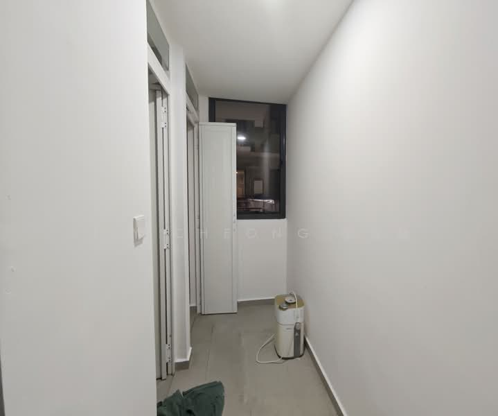 The Brownstone, 160 Canberra Drive, 3 Bedrooms, 990 sqft, Executive Condominium For Sale, by Lily Cheong 张立励, 500202017 - Corridor - PropertyGuru.com.sg