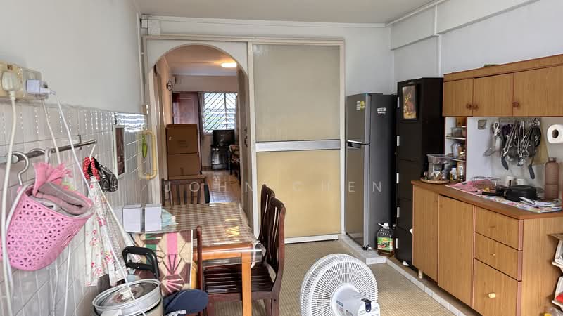 606 Bedok Reservoir Road, 606 Bedok Reservoir Road, 2 Bedrooms, 721 sqft, HDB Flat For Rent, by John Chen, 500202027 - Kitchen - PropertyGuru.com.sg