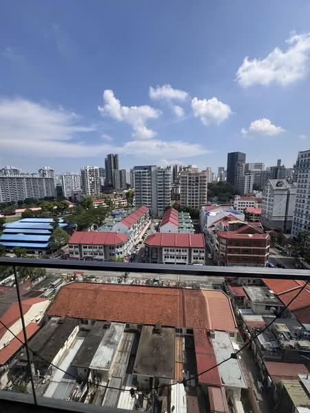Cradels, 10 Lorong Limau, 1 Bedroom, 440 sqft, Condominium For Rent, by Joyce Tan, 500202049 - Exterior - PropertyGuru.com.sg