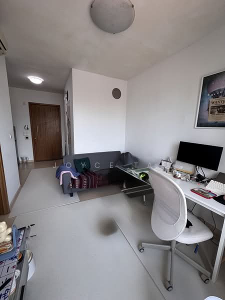 Cradels, 10 Lorong Limau, 1 Bedroom, 440 sqft, Condominium For Rent, by Joyce Tan, 500202049 - Living Room - PropertyGuru.com.sg