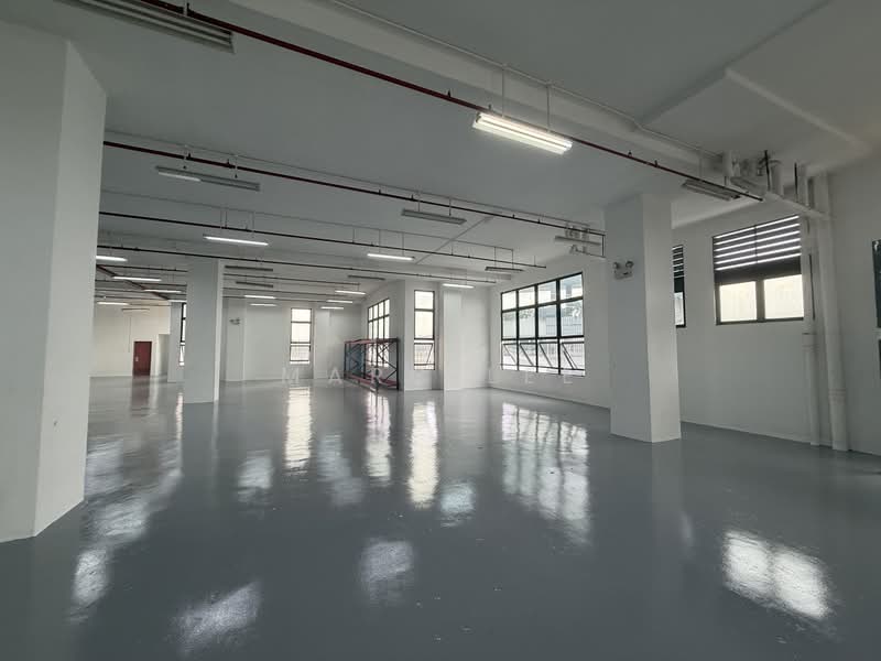 CSI Distribution Centre, 2 Kim Chuan Drive, 6,000 sqft, Factory / Workshop (B2) For Rent, by Marc Lee, 500202050 - Interior - CommercialGuru.com.sg