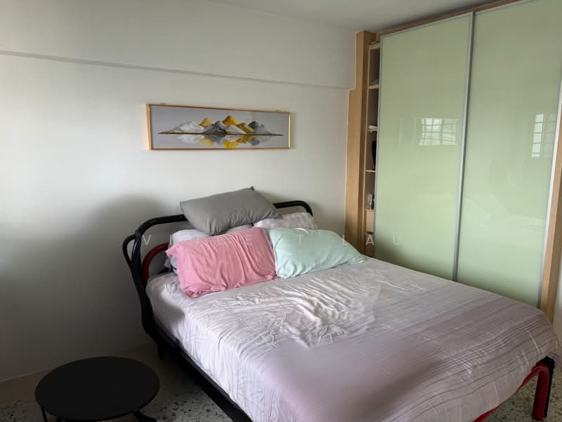 219 Lorong 8 Toa Payoh, 219 Lorong 8 Toa Payoh, 3 Bedrooms, 882 sqft, HDB Flat For Sale, by Vincent Lau, 500202053 - Bedroom - PropertyGuru.com.sg
