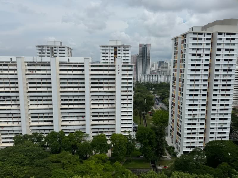 219 Lorong 8 Toa Payoh, 219 Lorong 8 Toa Payoh, 3 Bedrooms, 882 sqft, HDB Flat For Sale, by Vincent Lau, 500202053 - Exterior - PropertyGuru.com.sg