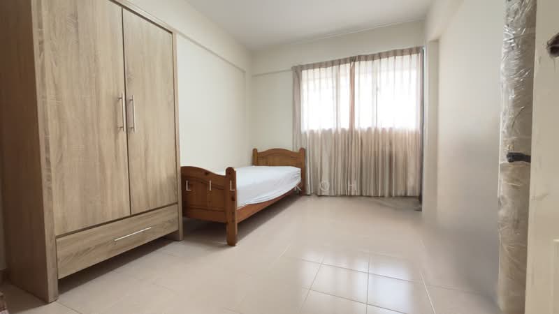 332 Serangoon Avenue 3, 332 Serangoon Avenue 3, 3 Bedrooms, 904 sqft, HDB Flat For Sale, by LiLi Koh, 500202054 - Bedroom - PropertyGuru.com.sg