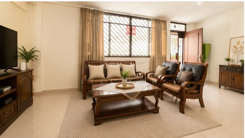332 Serangoon Avenue 3, 332 Serangoon Avenue 3, 3 Bedrooms, 904 sqft, HDB Flat For Sale, by LiLi Koh, 500202054 - Living Room - PropertyGuru.com.sg