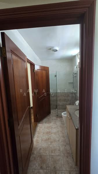 346 Lorong Lew lian, Lorong Lew lian, 6 Bedrooms, 3,100 sqft, Semi-Detached House For Rent, by Ramanathan Subbiah, 500202057 - Bathroom - PropertyGuru.com.sg