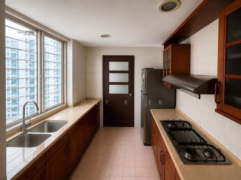 Northoaks, 20 Woodlands Cresent, Admiralty / Woodlands, 3 Bedrooms, 1,249 sqft, Condominium For Sale, by Tony Kwek, 500202063 - Kitchen - PropertyGuru.com.sg