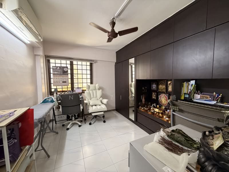 15 Hougang Avenue 3, 15 Hougang Avenue 3, 3 Bedrooms, 883 sqft, HDB Flat For Sale, by Candy ZiQi 紫绮, 500202064 - PropertyGuru.com.sg
