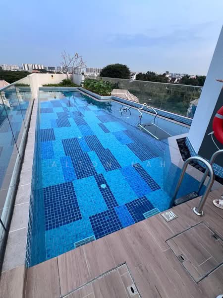 Parkwood Residences, 208 Yio Chu Kang Road, 3 Bedrooms, 936 sqft, Condominium For Sale, by Alton Nah, 500202081 - Pool - PropertyGuru.com.sg