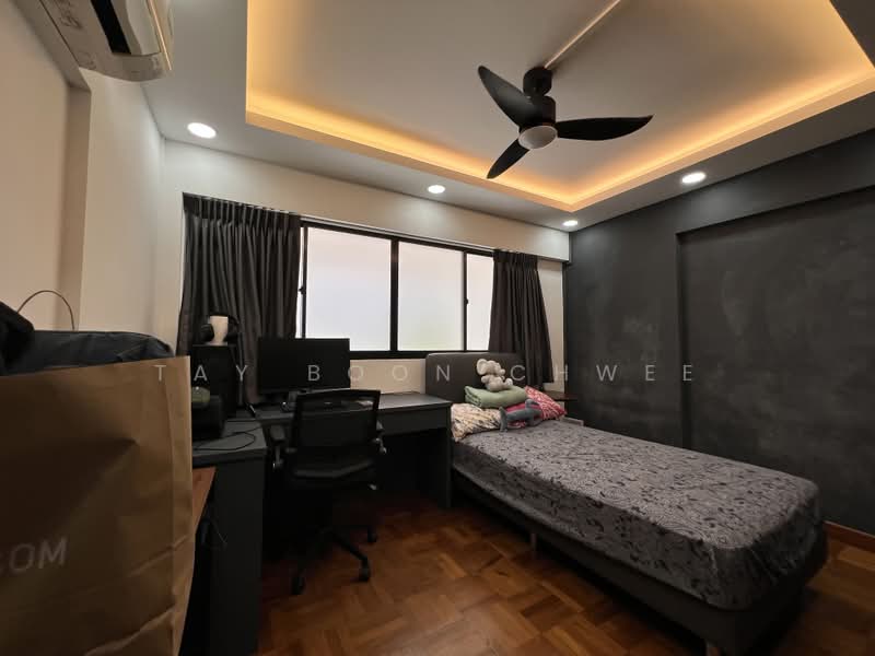 712 Hougang Avenue 2, 712 Hougang Avenue 2, 3 Bedrooms, 1,593 sqft, HDB Flat For Sale, by Tay Boon Chwee, 500202092 - Bedroom - PropertyGuru.com.sg