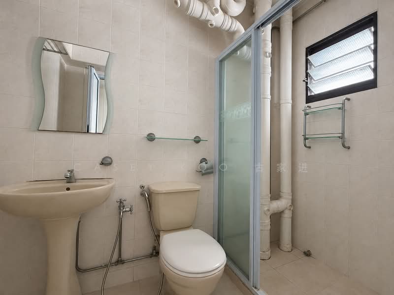 666A Jurong West Street 65, 666A Jurong West Street 65, 3 Bedrooms, 1,399 sqft, HDB Flat For Sale, by Casey Koo 古家进, 500202093 - Bathroom - PropertyGuru.com.sg