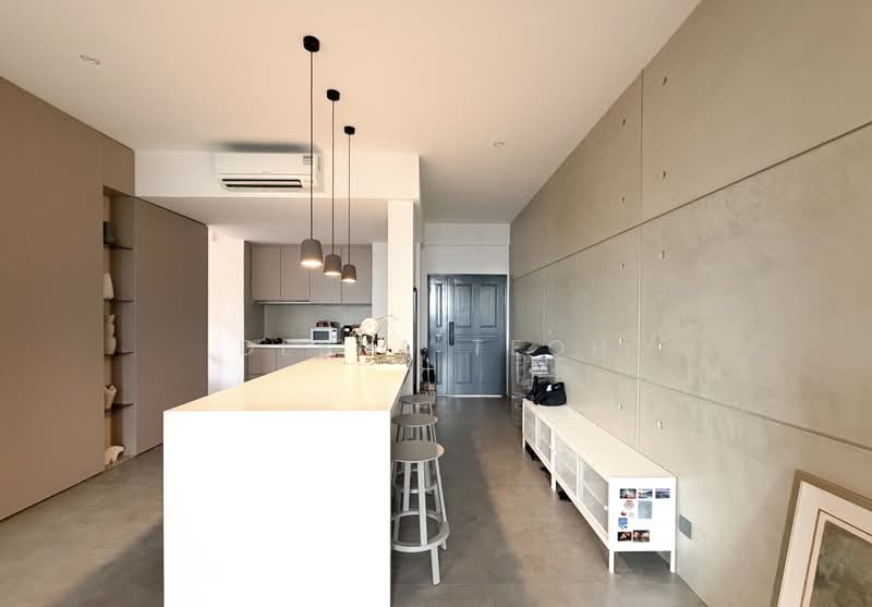 Hillview Heights, 27 Hillview Avenue, 2 Bedrooms, 958 sqft, Condominium For Sale, by Debra Teoh, 500202113 - Kitchen Island - PropertyGuru.com.sg