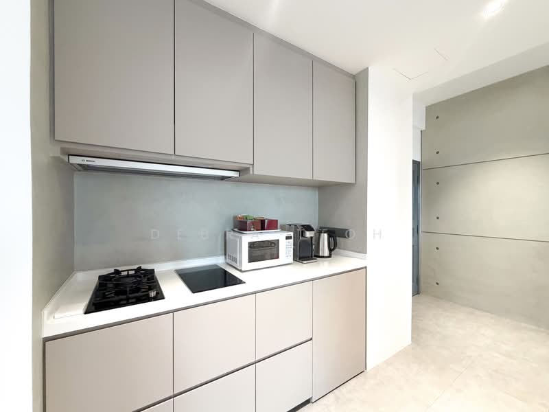 Hillview Heights, 27 Hillview Avenue, 2 Bedrooms, 958 sqft, Condominium For Sale, by Debra Teoh, 500202113 - Kitchen - PropertyGuru.com.sg