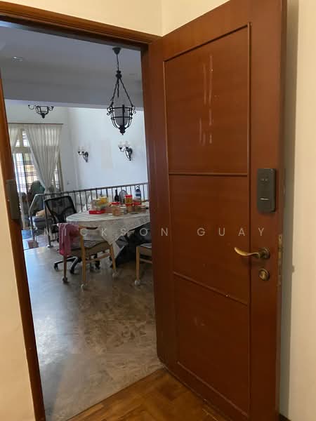 Common Room with attached bath in Serangoon area for rent! 028, , Room Rental, 150 sqft, Terraced House For Rent, by Nickson Guay, 500202123 - Dining Room - PropertyGuru.com.sg