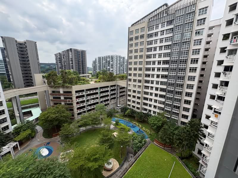 876A Tampines Avenue 8, 876A Tampines Avenue 8, 3 Bedrooms, 1,001 sqft, HDB Flat For Sale, by Dennis Lim, 500202125 - PropertyGuru.com.sg