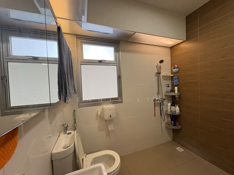 876A Tampines Avenue 8, 876A Tampines Avenue 8, 3 Bedrooms, 1,001 sqft, HDB Flat For Sale, by Dennis Lim, 500202125 - Bathroom - PropertyGuru.com.sg