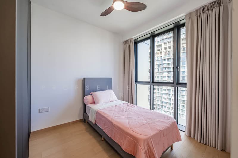 Irwell Hill Residences, 2 Irwell Hill, 2 Bedrooms, 657 sqft, Condominium For Rent, by Gina Tow, 500202133 - Bedroom - PropertyGuru.com.sg