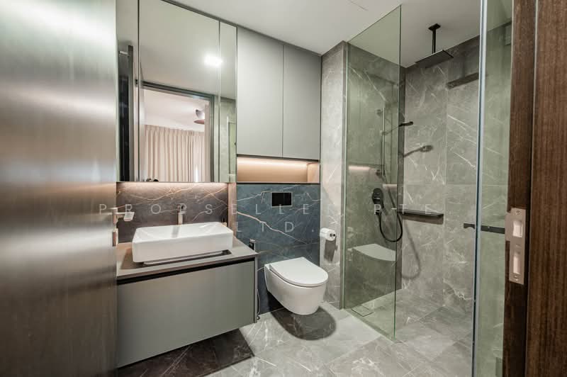 Irwell Hill Residences, 2 Irwell Hill, 2 Bedrooms, 657 sqft, Condominium For Rent, by Gina Tow, 500202133 - Bathroom - PropertyGuru.com.sg
