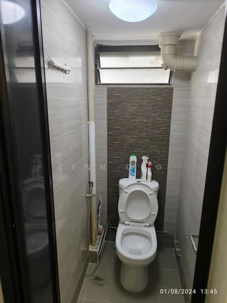 207 Toa Payoh North, 207 Toa Payoh North, 2 Bedrooms, 700 sqft, HDB Flat For Rent, by LYNN ONG, 500202135 - Bathroom - PropertyGuru.com.sg