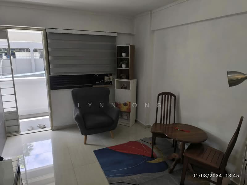 207 Toa Payoh North, 207 Toa Payoh North, 2 Bedrooms, 700 sqft, HDB Flat For Rent, by LYNN ONG, 500202135 - Living Room - PropertyGuru.com.sg
