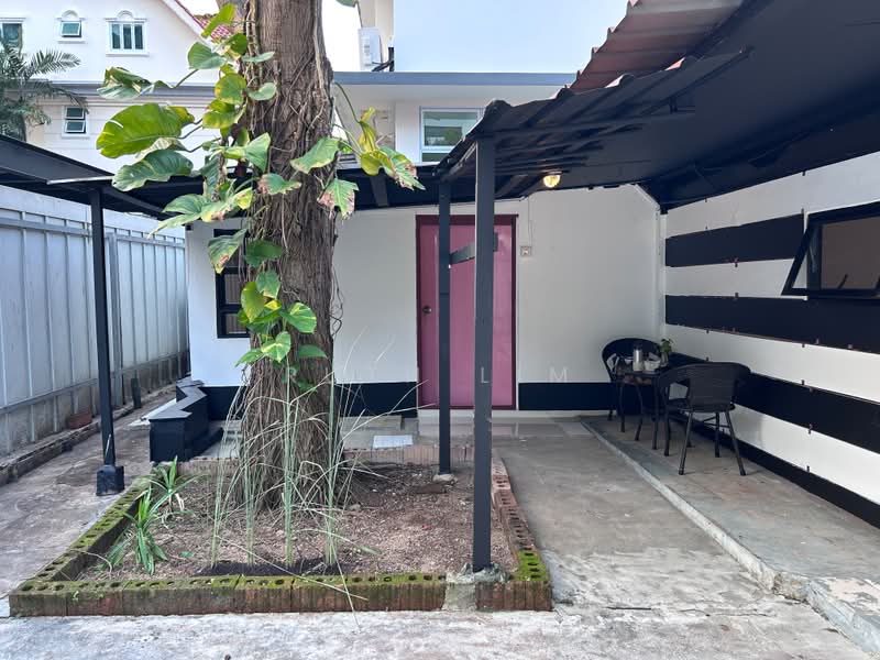 Sennett estate, Puay hee avenue, 5 Bedrooms, 2,000 sqft, Semi-Detached House For Rent, by Ruth Lim, 500202142 - Exterior - PropertyGuru.com.sg