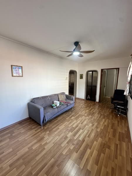 639 Rowell Road, 639 Rowell Road, 2 Bedrooms, 796 sqft, HDB Flat For Sale, by Max Maran, 500202144 - Living Room - PropertyGuru.com.sg