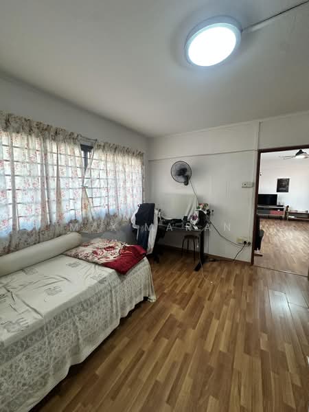 639 Rowell Road, 639 Rowell Road, 2 Bedrooms, 796 sqft, HDB Flat For Sale, by Max Maran, 500202144 - Bedroom - PropertyGuru.com.sg