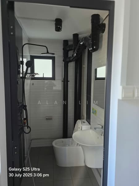 461 Tampines Street 44, 461 Tampines Street 44, Room Rental, 100 sqft, HDB Flat For Rent, by Alan Lim, 500202146 - Bathroom - PropertyGuru.com.sg