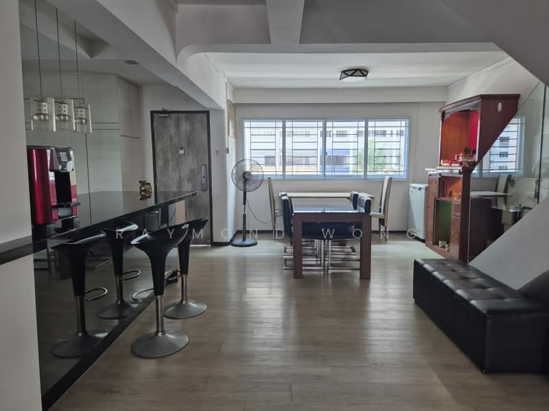 125 Serangoon North Avenue 1, 125 Serangoon North Avenue 1, 3 Bedrooms, 1,593 sqft, HDB Flat For Sale, by Raymond Wong, 500202148 - Living Room - PropertyGuru.com.sg