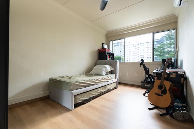 402 Choa Chu Kang Avenue 3, 402 Choa Chu Kang Avenue 3, 3 Bedrooms, 1,119 sqft, HDB Flat For Sale, by Patricia Chiang, 500202153 - Bedroom - PropertyGuru.com.sg