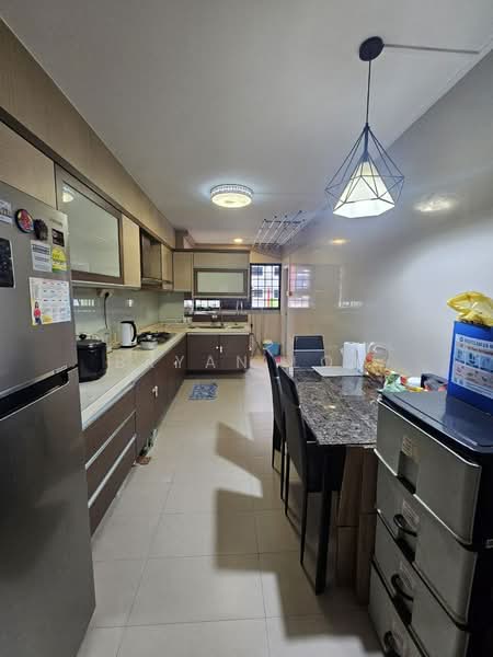 768 Yishun Avenue 3, 768 Yishun Avenue 3, 3 Bedrooms, 904 sqft, HDB Flat For Sale, by Bryan Loh, 500202160 - Kitchen - PropertyGuru.com.sg