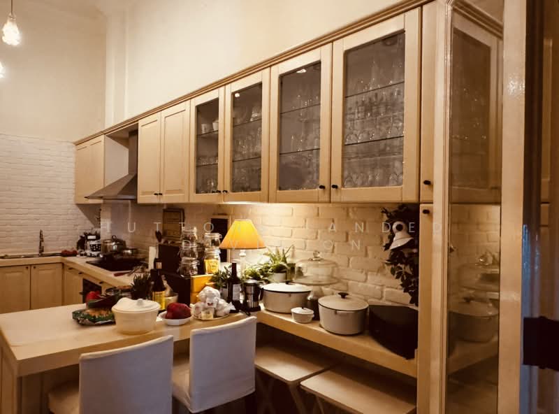 THE Grandeur Manor, Siglap Avenue South, Siglap Drive, Siglap Walk, Siglap Rise, Siglap Plain, Frankel Avenue, 5 Bedrooms, 3,100 sqft, Semi-Detached House For Sale, by JAAMES YEO, 500202174 - PropertyGuru.com.sg